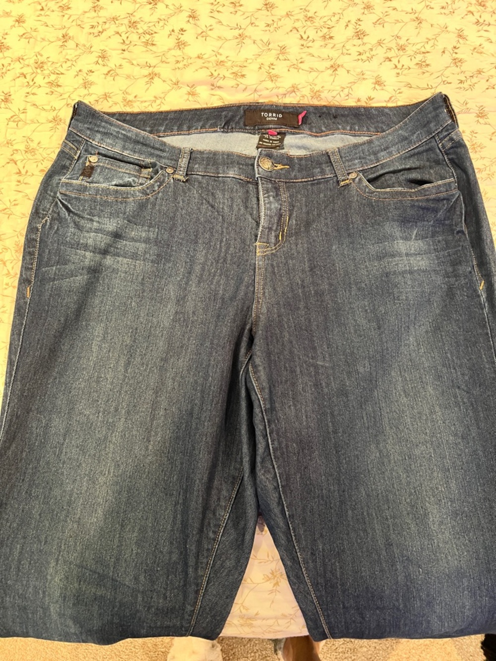 Torrid Women's Dark Blue Stretch Denim Jeans Sz 18